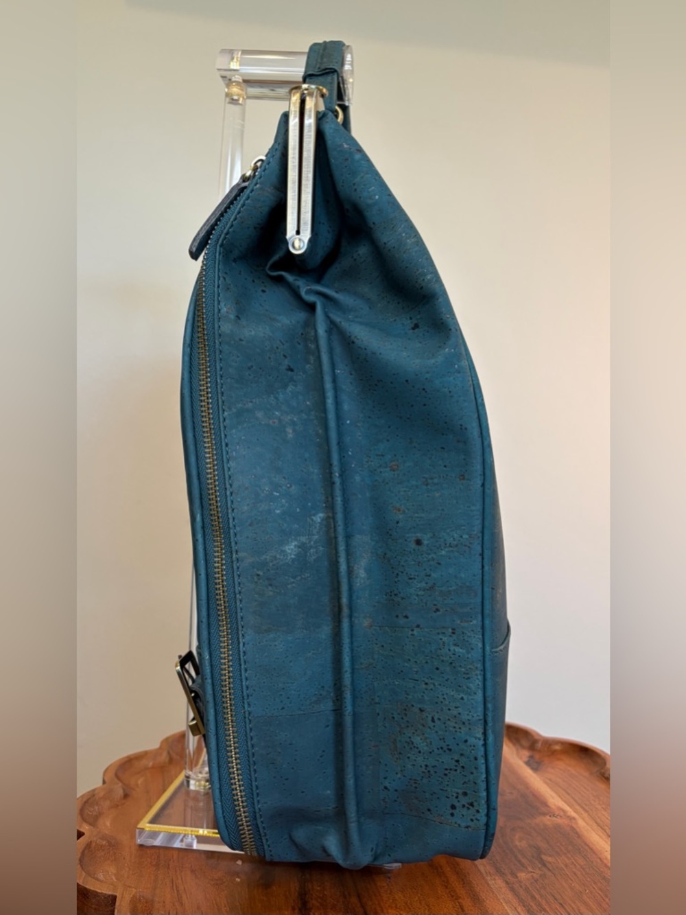 Bobobark La Flore Paris Premium Cork Emerald Green Convertible Backpack EUC - Picture 12 of 16